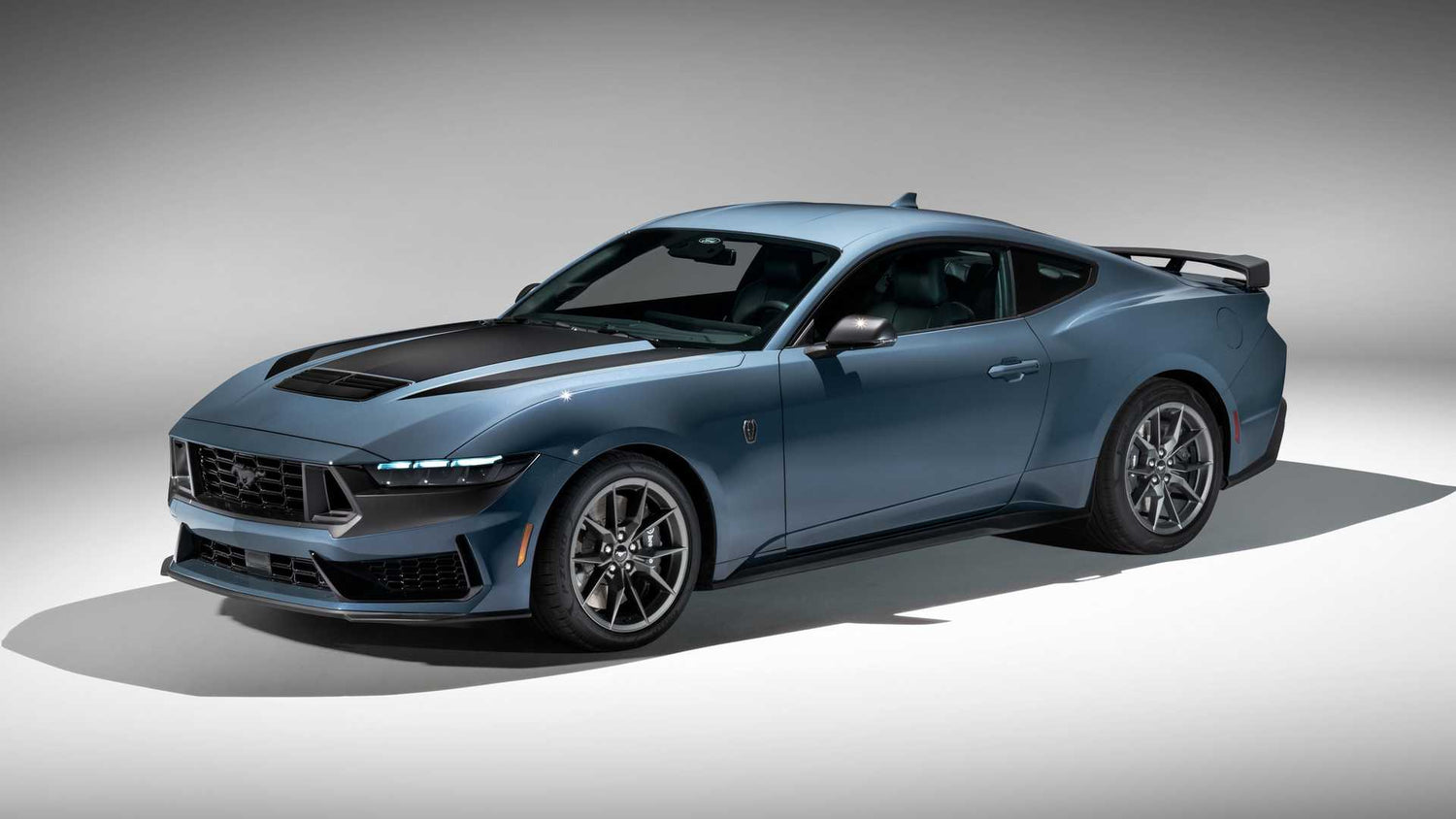 Ford Mustang Dark Horse ('24+)